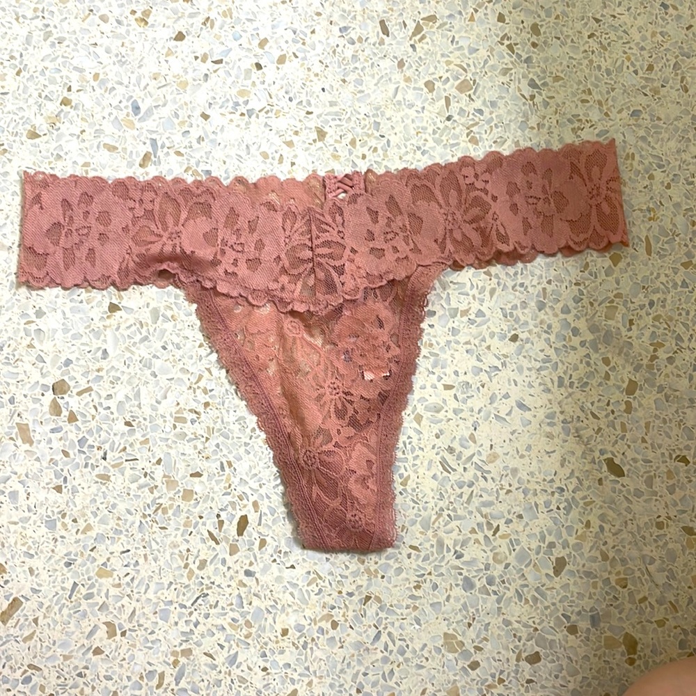 VS XL  cute dusty pink thong